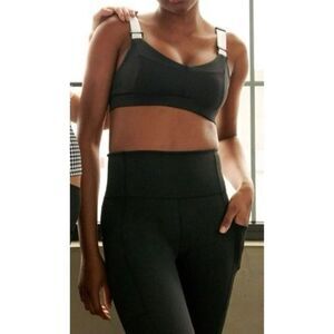 IVL Collective Technically Fashion Black White Stripe Women’s Sports Bra Size 10